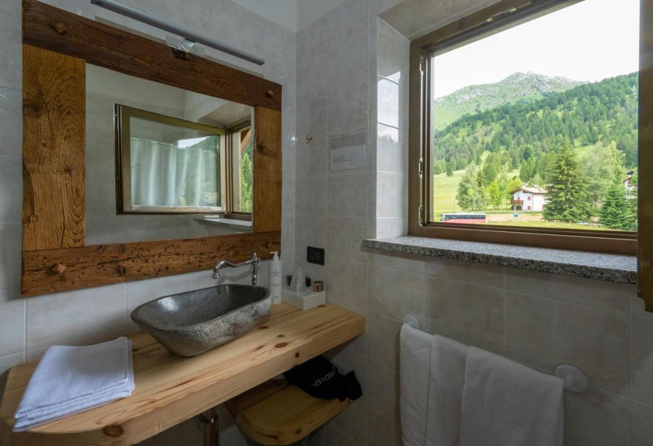 Canada Hotel 3*