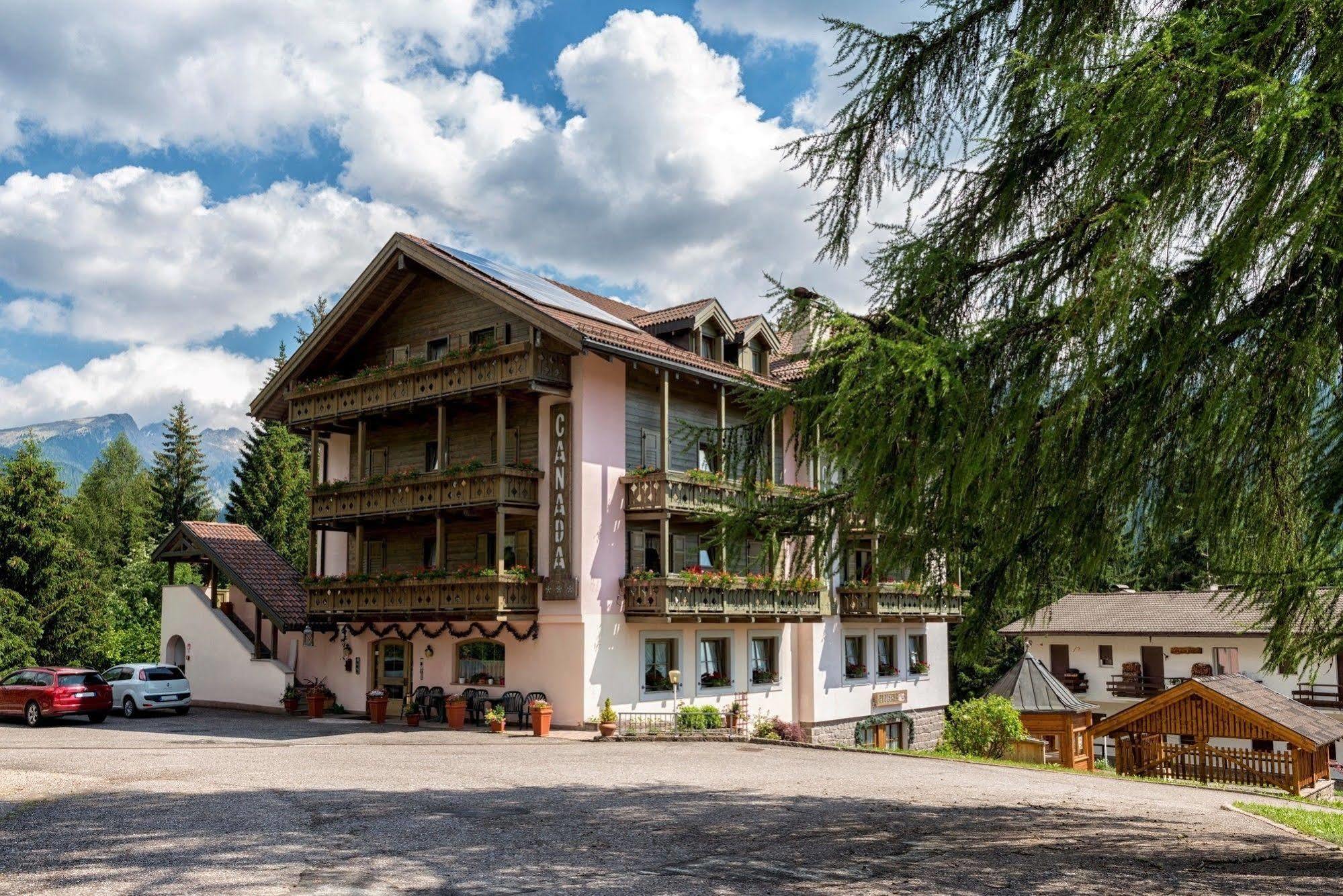 Canada Hotel